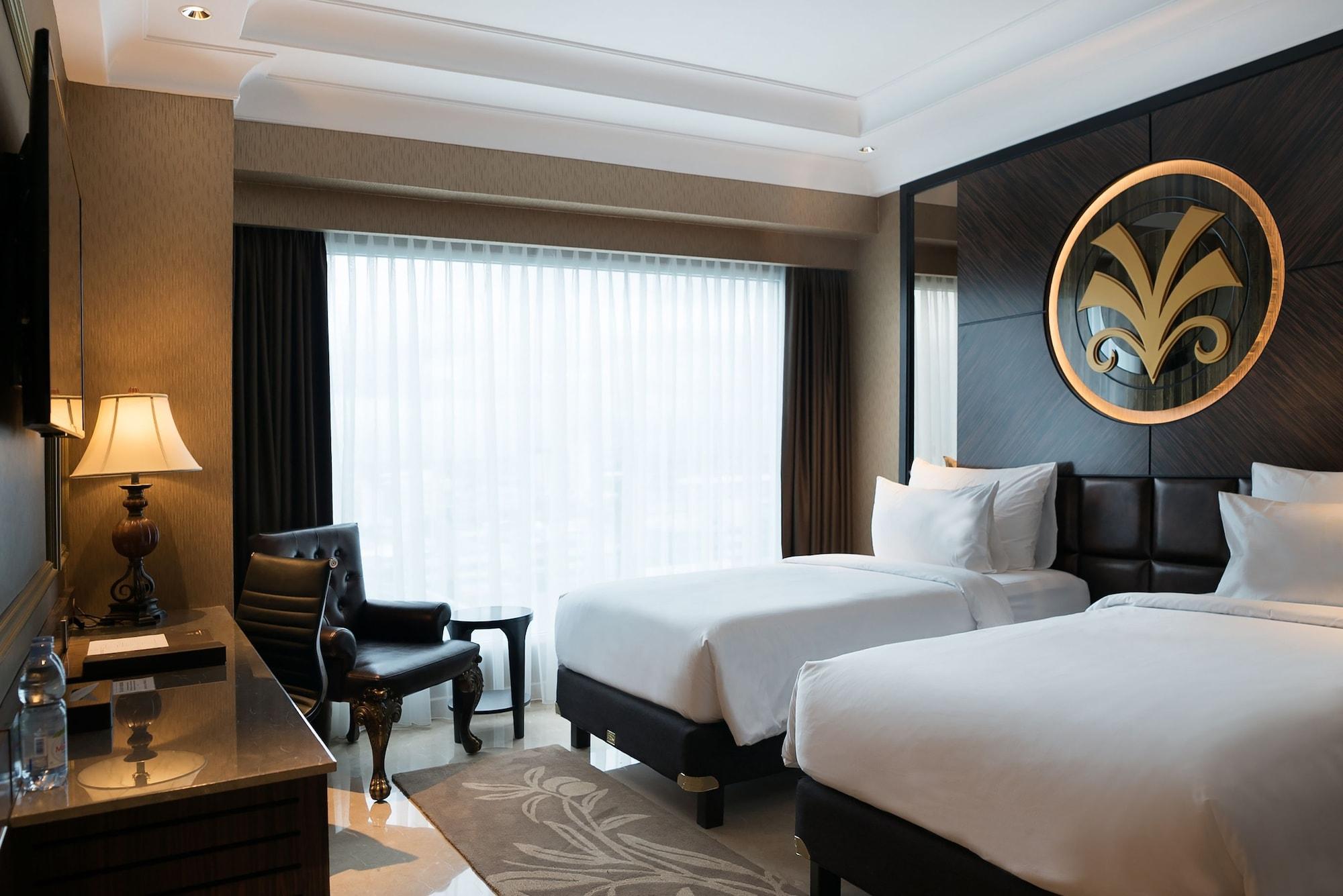 Myko Hotel & Convention Center Makassar Buitenkant foto
