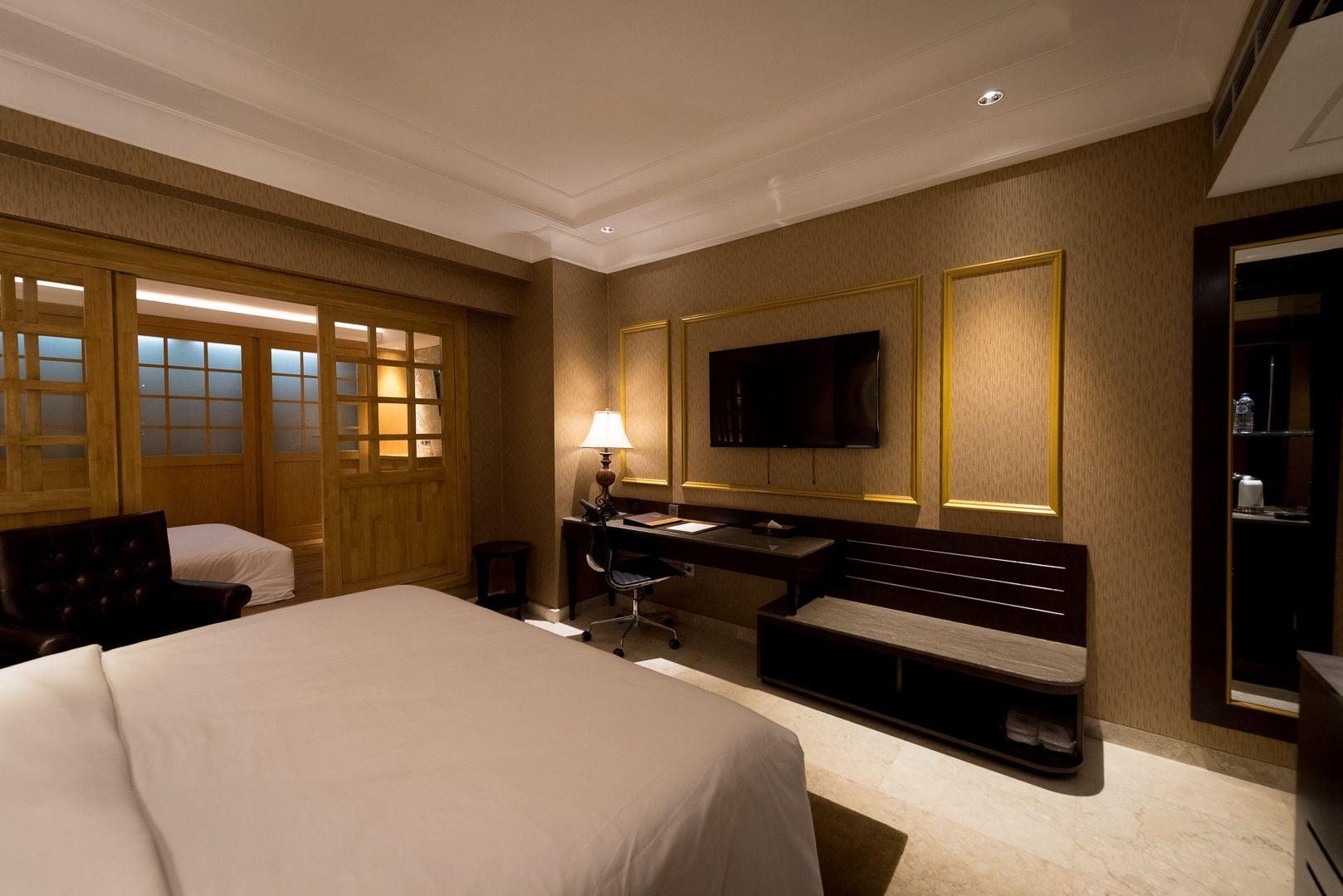 Myko Hotel & Convention Center Makassar Buitenkant foto