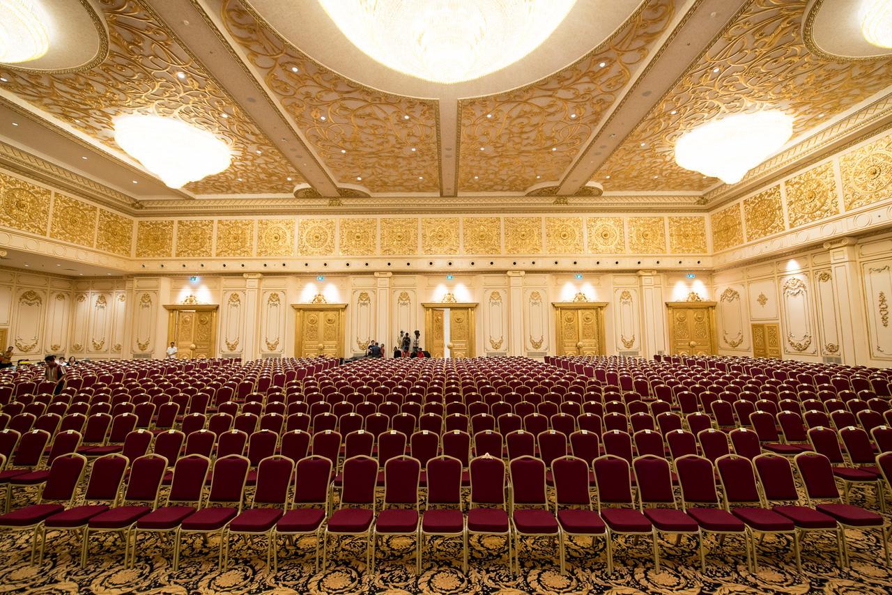 Myko Hotel & Convention Center Makassar Buitenkant foto