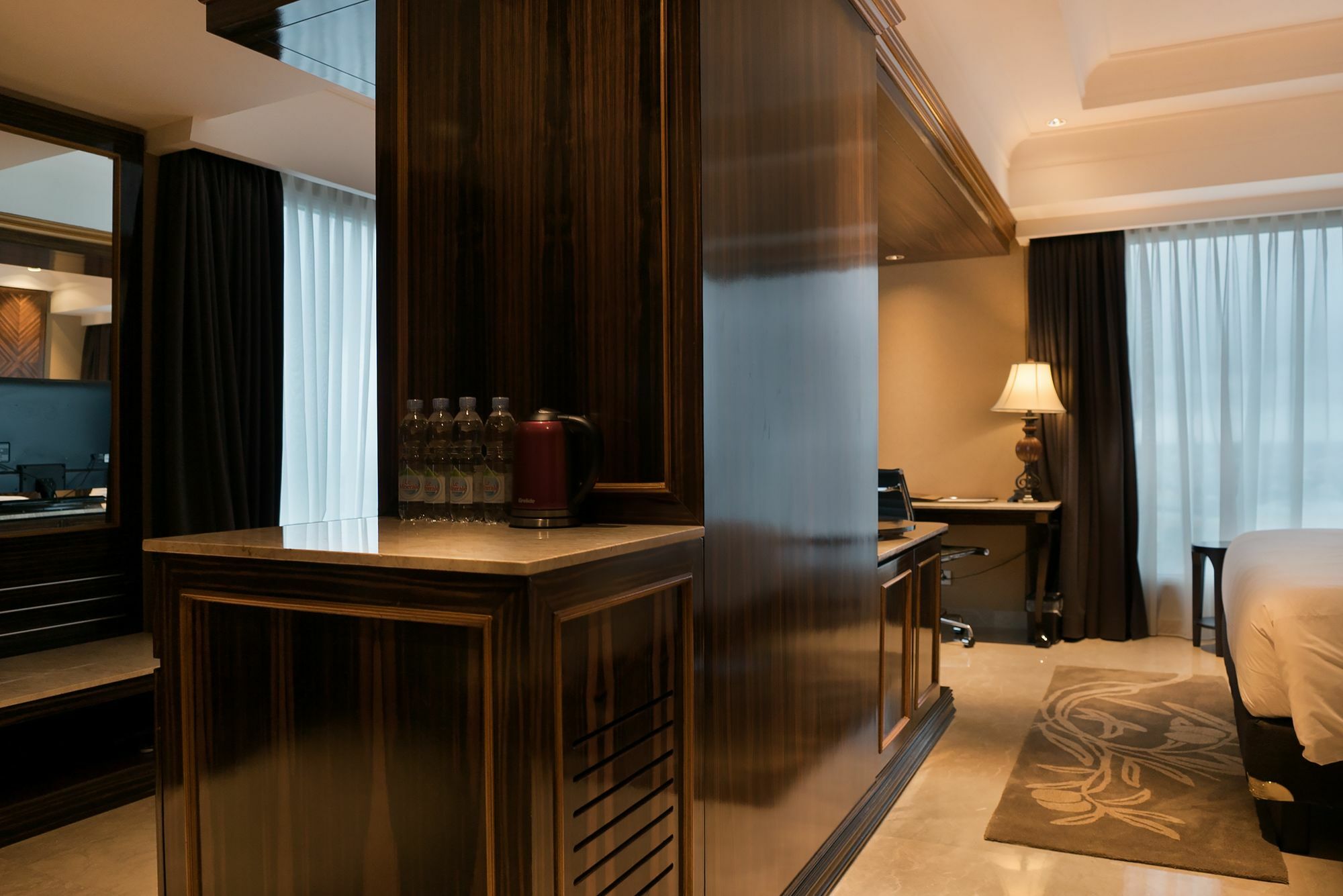 Myko Hotel & Convention Center Makassar Buitenkant foto