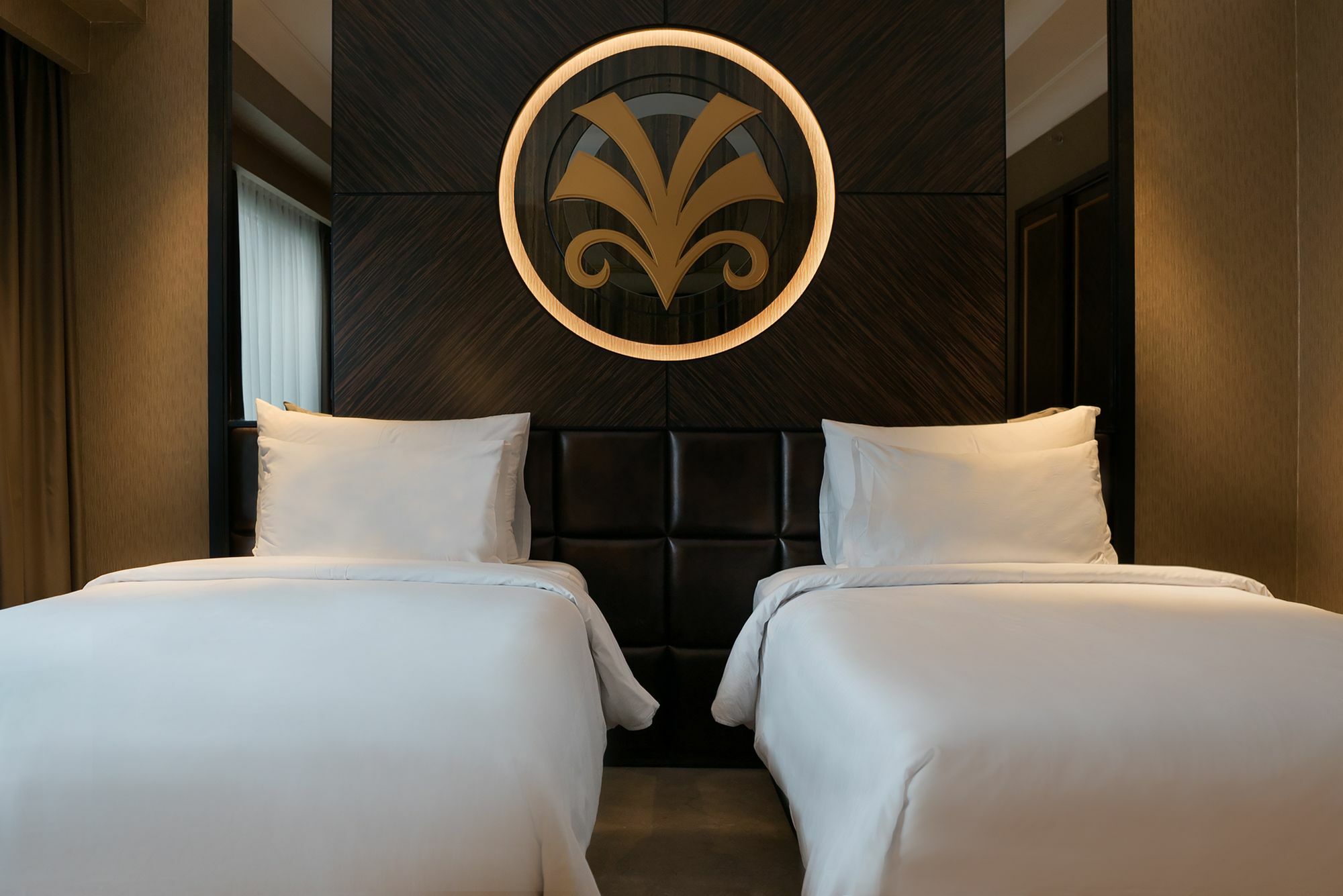 Myko Hotel & Convention Center Makassar Buitenkant foto